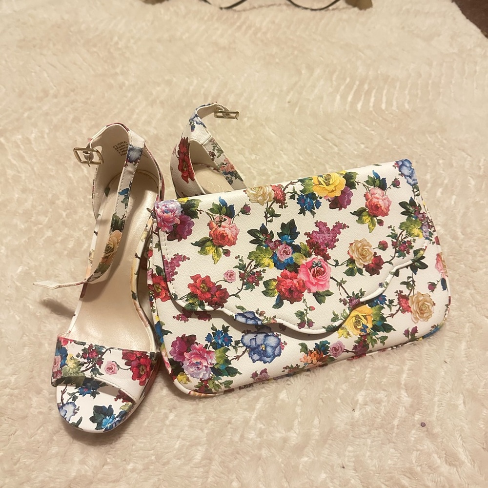 BRAND NEW David's Bridal Multicolor Floral Heels come with matching purse!!!
